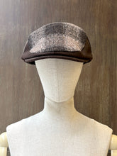 將圖片載入圖庫檢視器 MCTOMMY漸層格紋鴨舌帽（淺咖啡）
