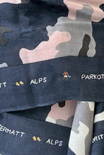 將圖片載入圖庫檢視器 CIC24559迷彩刺繡羊毛圍巾（灰粉）
