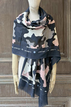 將圖片載入圖庫檢視器 CIC24559迷彩刺繡羊毛圍巾（灰粉）
