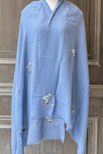 將圖片載入圖庫檢視器 CIC25187閃亮珠珠刺繡羊毛圍巾（寶藍）
