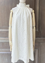 將圖片載入圖庫檢視器 G&amp;MVASARELY削肩蕾絲短洋裝（米白）
