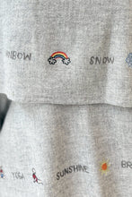 將圖片載入圖庫檢視器 CIC25267YOGA刺繡圍巾（淺灰）
