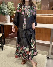 將圖片載入圖庫檢視器 MCROSEANNA玫瑰花園絲棉長袖上衣（黑）
