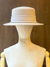 將圖片載入圖庫檢視器 MCANGELA 法式毛料爵士帽 l 燕麥白
