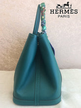 將圖片載入圖庫檢視器 全新真品 森林綠 Garden party PM size (SAC GARDEN PARTY 30 VEAU EPSOM)
